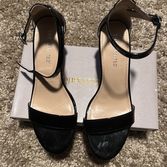 The Limited Patent Leather Sandals - Picture 2 of 9